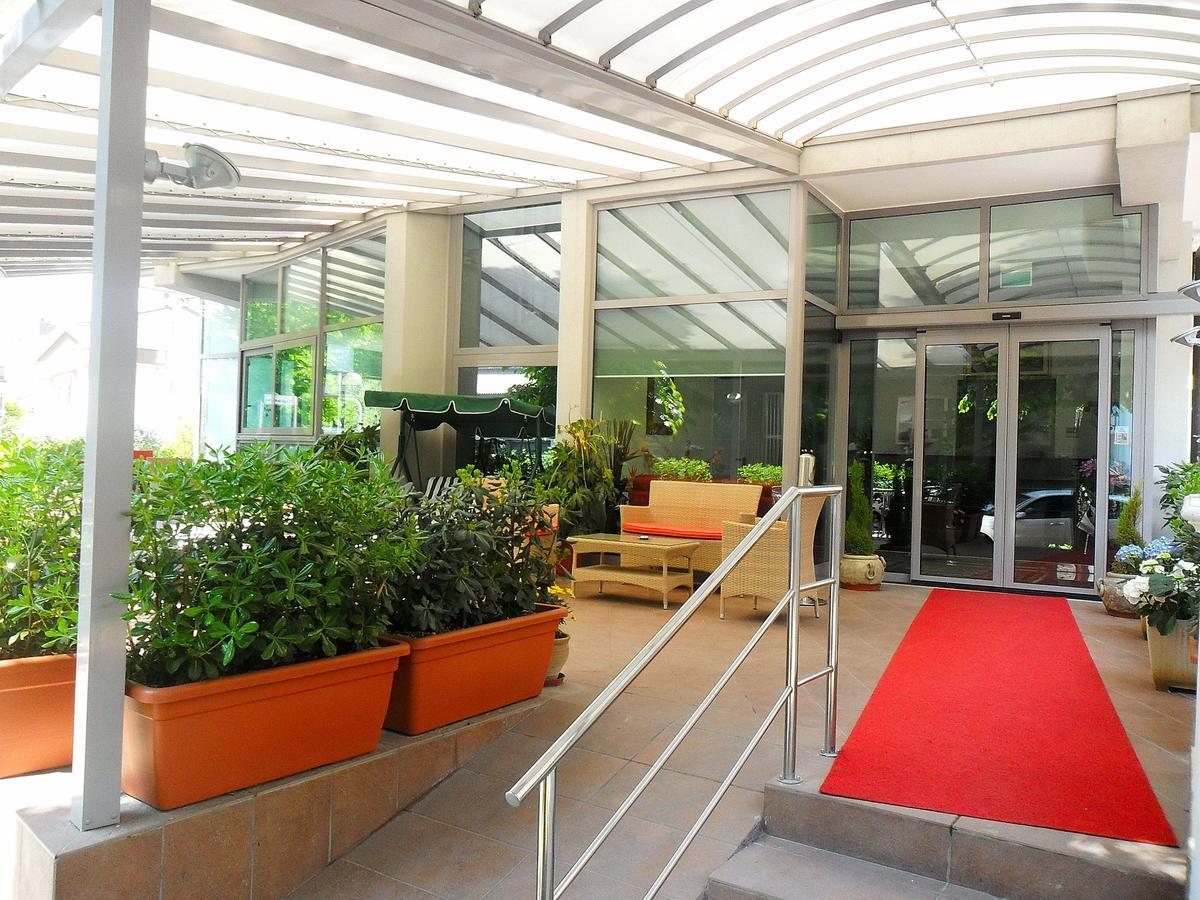 Hotel Etoile Rimini Exterior photo