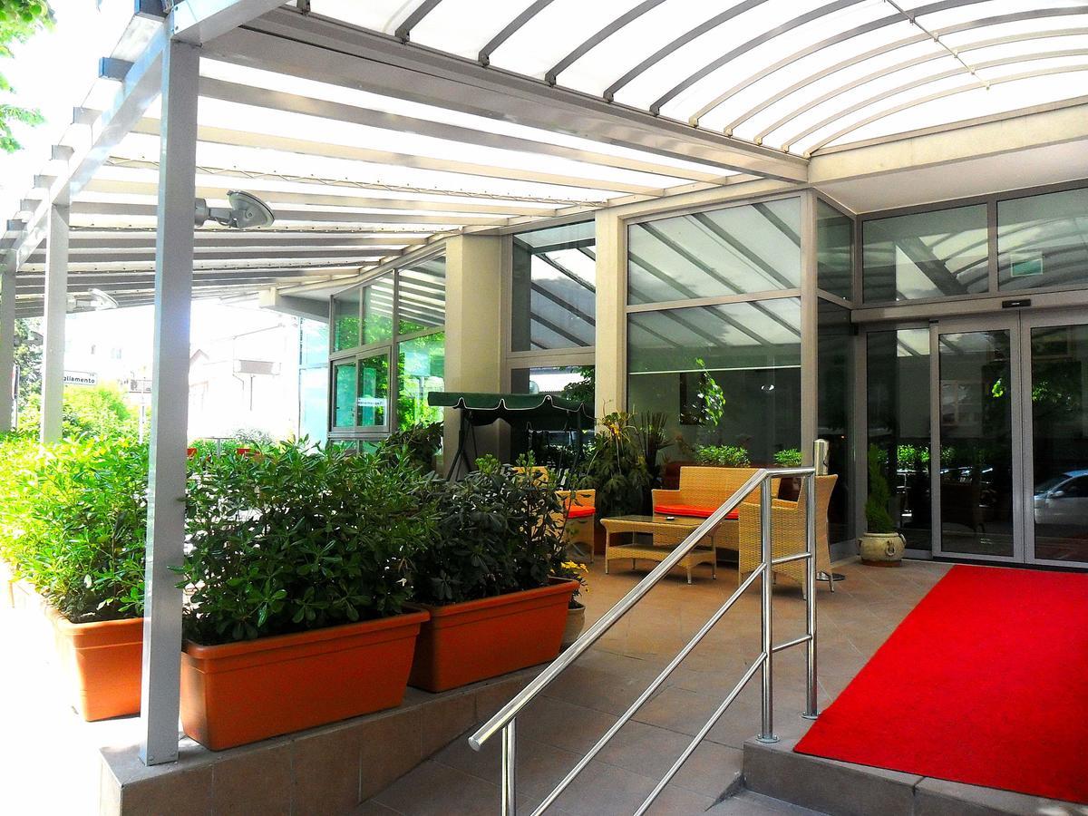 Hotel Etoile Rimini Exterior photo